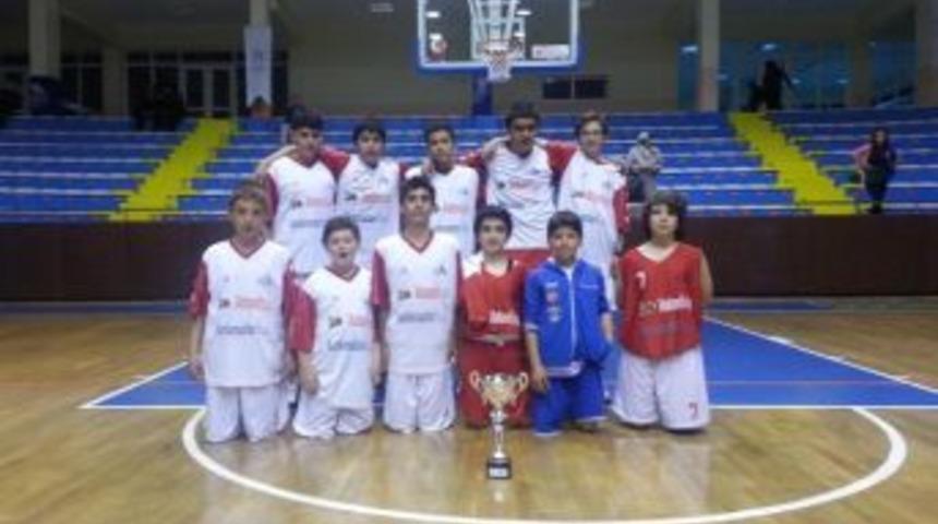 Miniklerde Şampiyon Gen&ccedil;likspor