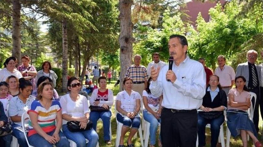 Tepebaşı Belediyesi&rsquo;nin Bilgilendirme Toplantıları S&uuml;r&uuml;yor