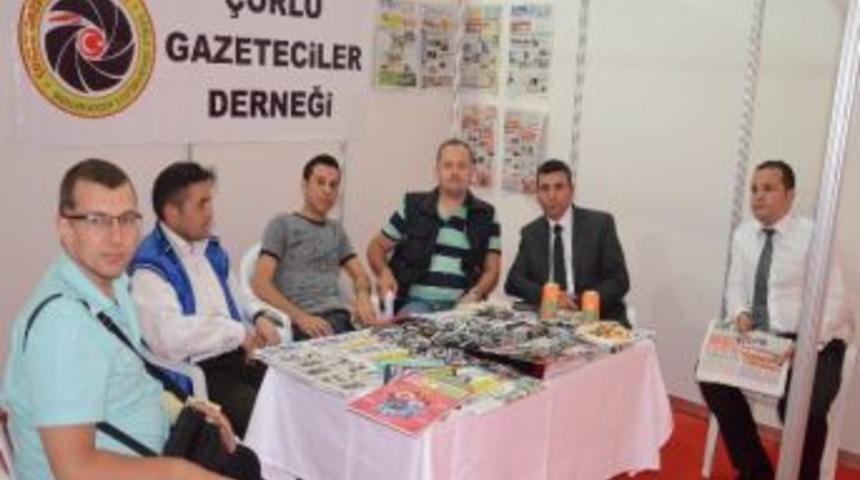 &Ccedil;orlu Gazeteciler Derneği Trakif Fuarında Stand A&ccedil;tı