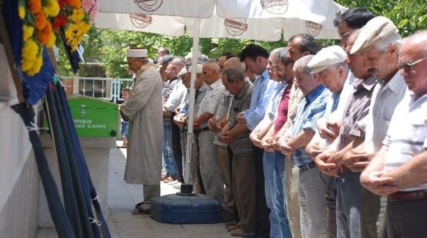 Ortaklar Muhtarını Kaybetti