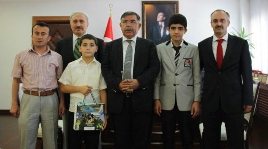 &Ouml;ğrenci İbrahim Yiğit&rsquo;ten, Vali Yılmaz&rsquo;a Ziyaret
