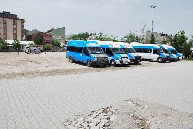 Yıkılan Eski Devlet Hastanesi Yeri Geçici Olarak Otopark Oldu