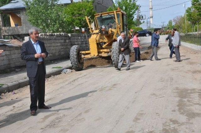 Patnos Belediyesi Bozuk Olan Yolları Tamir Etmeye Başladı 1