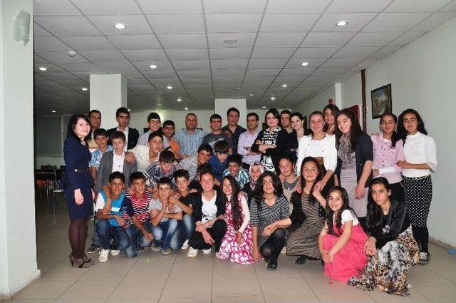 Hizan&rsquo;da İlk Defa Ortaokul &Ouml;ğrencileri Mezuniyet Eğlencesi D&uuml;zenledi 2