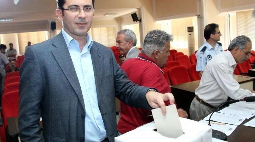 Bergama Belediyespor Olağan&uuml;st&uuml; Kongresi Yapıldı