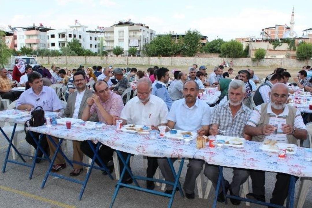 Nazilli İmam Hatipliler Pilav G&uuml;n&uuml;nde Buluştu