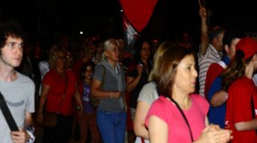Samsun&rsquo;da Polis M&uuml;dahalesi Protesto Edildi