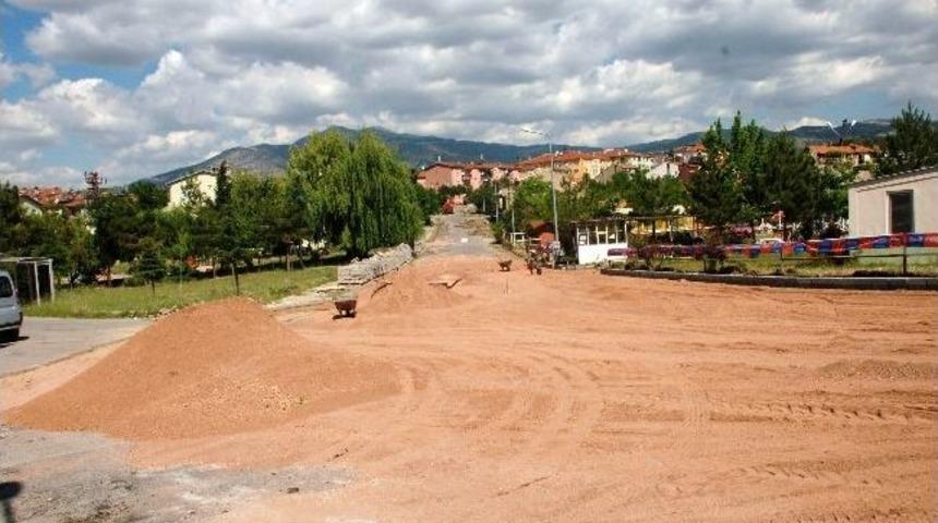 Gediz'de Hoca Ahmet Yesevi Caddesi'nde D&uuml;zenleme