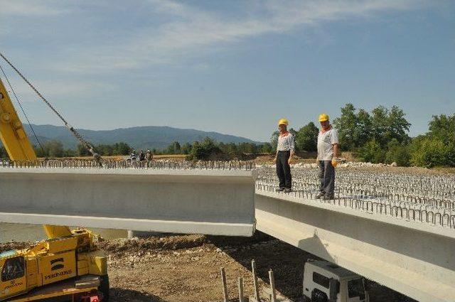 Düzce’de 15 Yıllık Köprü Sorunu Son Buluyor 1