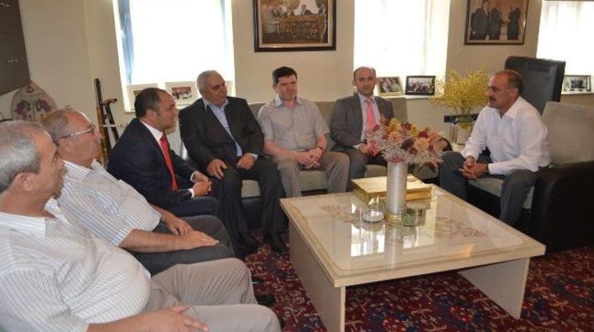 Salihli Ticaret Borsası Başkanı Aksoy, Başkan Aşkın'ı Ziyaret Etti