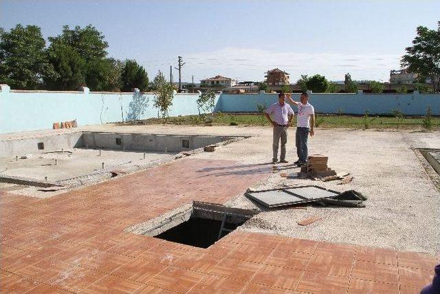 Köprübaşı'nda Ege Yüzme Havuzu Hizmete Açılıyor