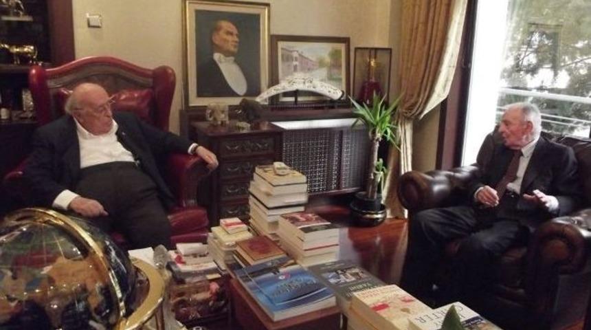 Siyasetin Duayeni H&uuml;seyin &Ouml;zalp&rsquo;tan Demirel&rsquo;e Ziyaret