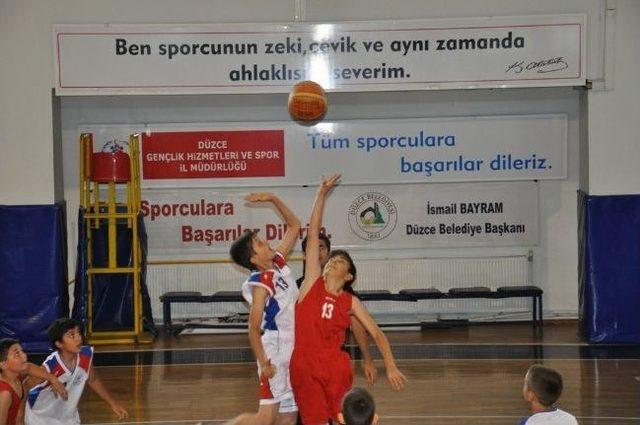 D&uuml;zce&rsquo;de Minikler Basketbol Ligi Heyecanı 1