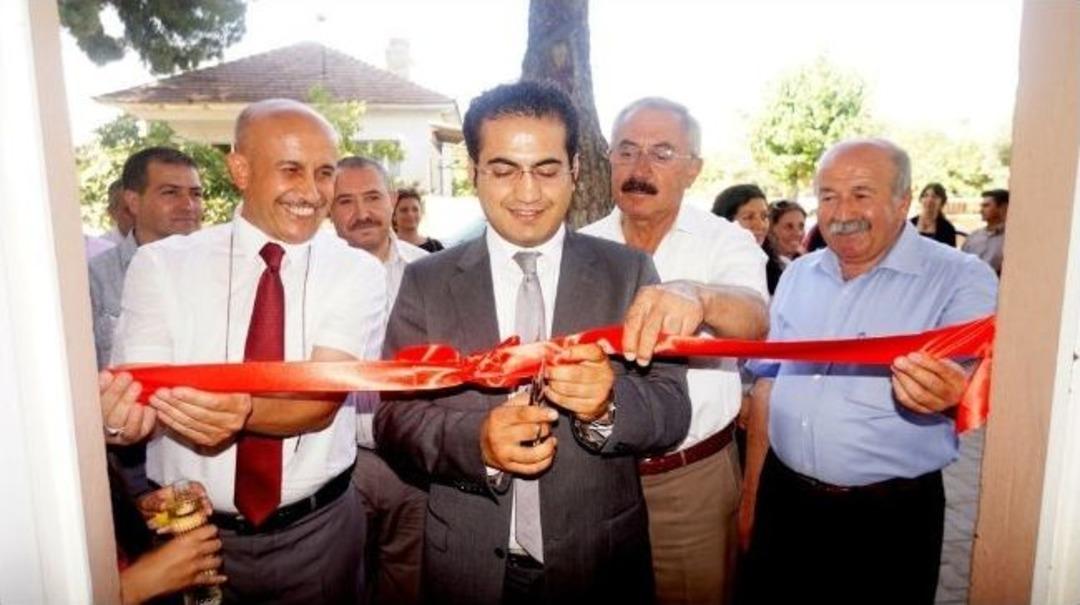 Pratik Kız Sanat Okulu Sergi A&ccedil;tı