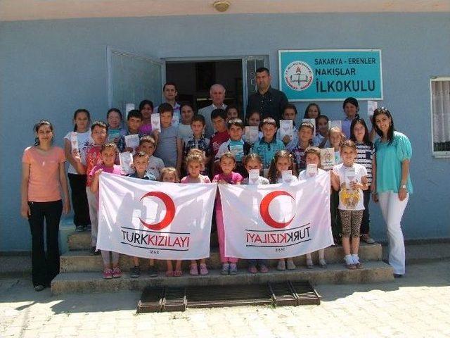 K&uuml;&ccedil;&uuml;k Y&uuml;reklerden B&uuml;y&uuml;k Davranış 1