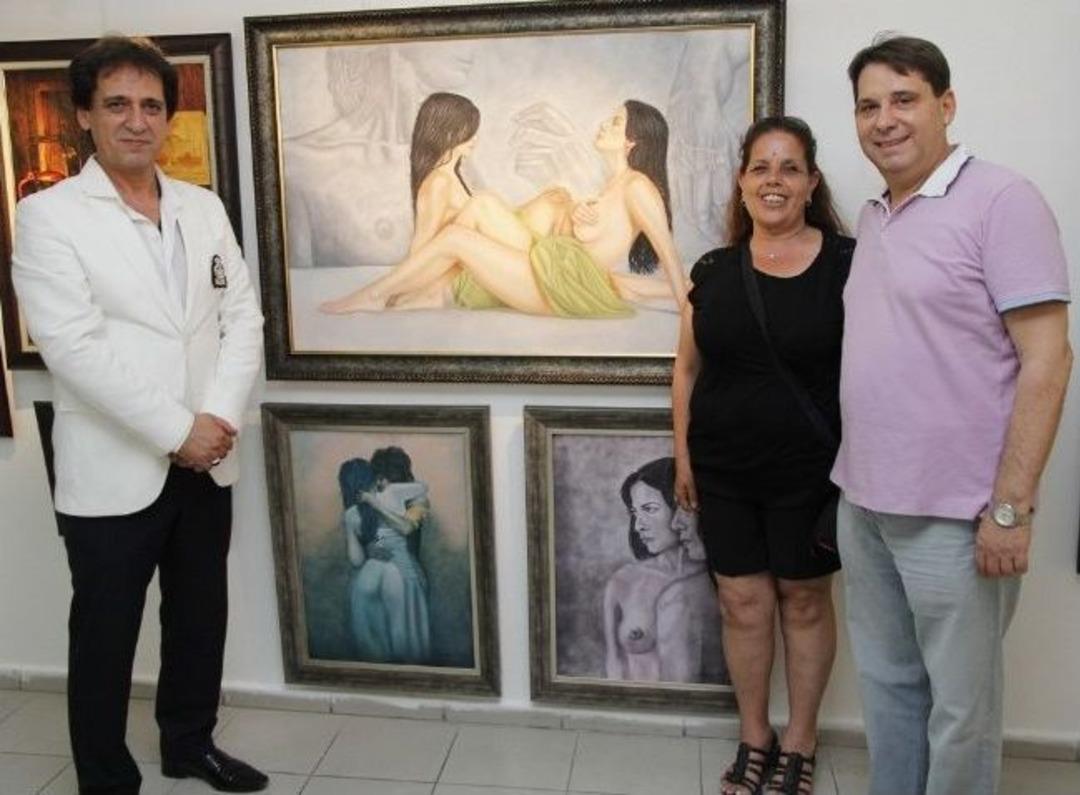 Şiddetin Değil Sevginin Sergisi