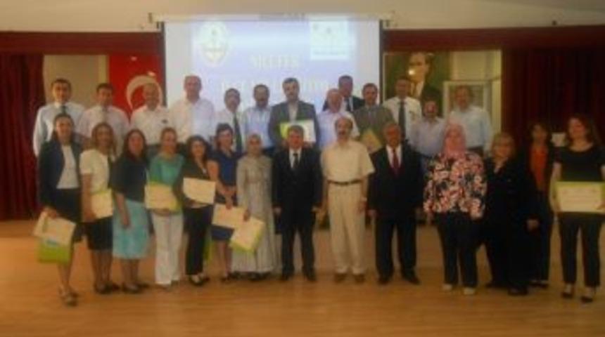 Nil&uuml;fer'de 19 Okul Beyaz Bayrak Almaya Hak Kazandı