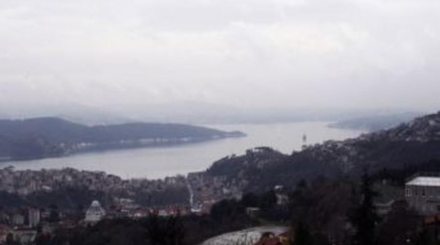 Bakanlık: İstanbul&rsquo;da 106 Noktanın 81&rsquo;i Denize Girmeye Elverişli