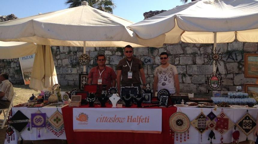 Halfeti, Sakin Şehir Bayrağını Seferihisar&rsquo;da Aldı