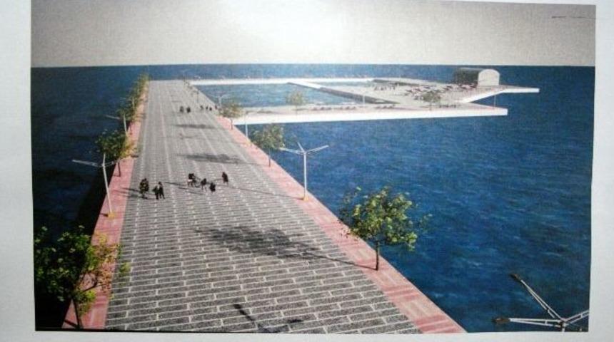 &Uuml;nye'ye Deniz Havuzu