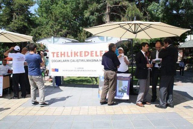 D&uuml;nya &Ccedil;ocuk İş&ccedil;iliğiyle M&uuml;cadele G&uuml;n&uuml; Kutlandı 1