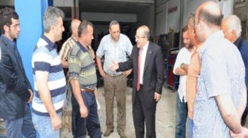 Başkan G&uuml;mr&uuml;k&ccedil;&uuml;oğlu'ndan B&uuml;y&uuml;k Sanayi Sitesi Esnafına Ziyaret