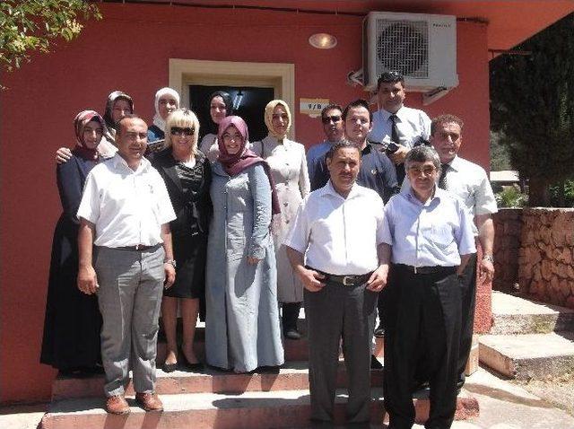 Marmaris te Öğrencilere Kur an-ı Kerim Dağıtıldı 2