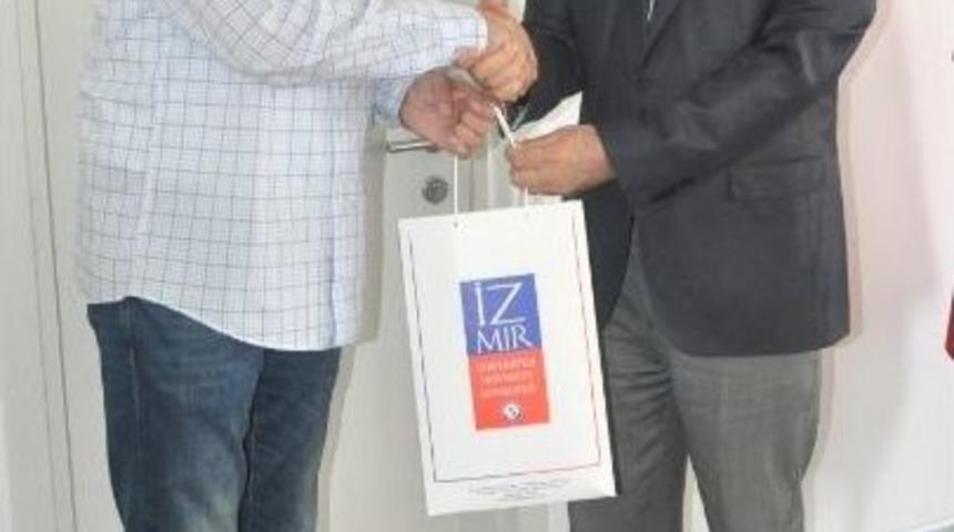 &Ccedil;ocuklar Duymasın Ekibi İzmir &Uuml;niversitesi'ne Konuk Olacak