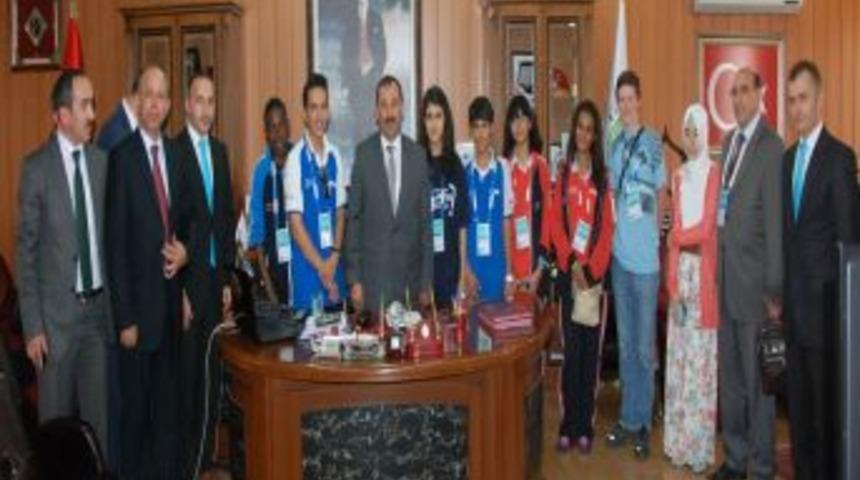 Olimpiyat &Ouml;ğrencileri Başkan Demirel&rsquo;i Ziyaret Etti