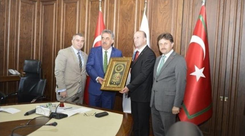 Boz&uuml;y&uuml;k Tso Y&ouml;neticileri Bakan Yazıcı&rsquo;yı Ziyaret Etti