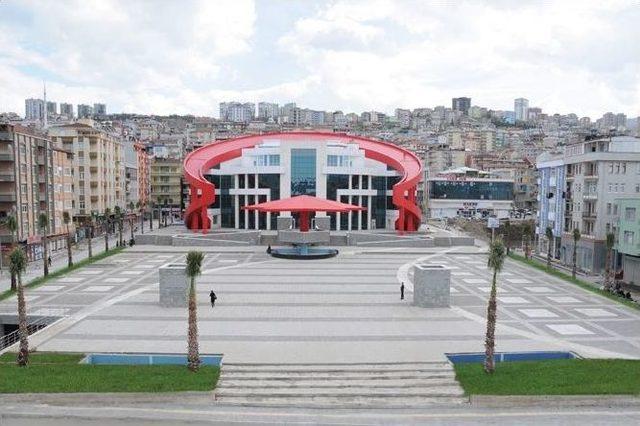 Türkiye’nin En Büyük Ay Yıldızlı Hizmet Binası Faaliyete Geçti 2
