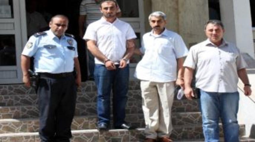 Esnafı Ve &Ccedil;ift&ccedil;iyi Dolandıran Zanlı Yakalandı