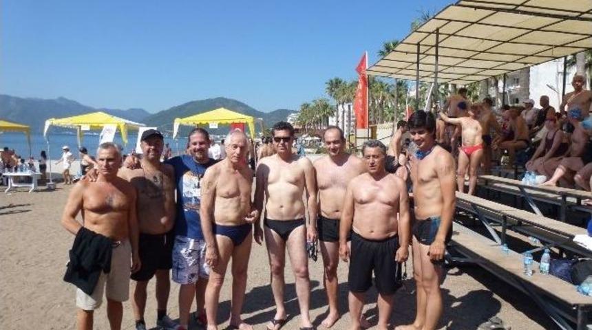 Başkan Mehmet Kocadon Y&uuml;zme Maratonuna Katıldı