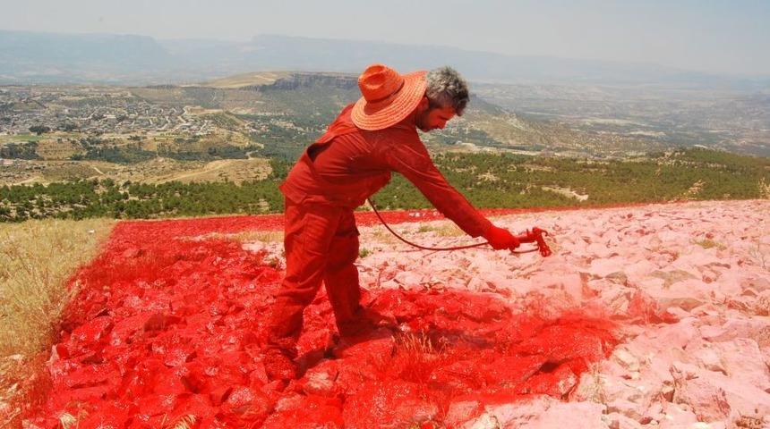 Mut'taki T&uuml;rkiye'nin En B&uuml;y&uuml;k Bayrağı Boyanıyor