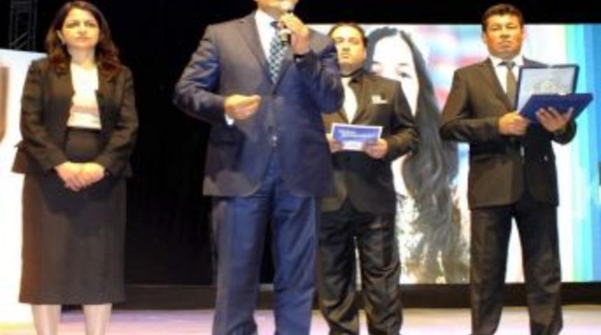 Ak Parti Van Milletvekilleri Kayat&uuml;rk Ve Orhan, T&uuml;rk&ccedil;e Olimpiyatlarında Sıcak Mesajlar Verdi