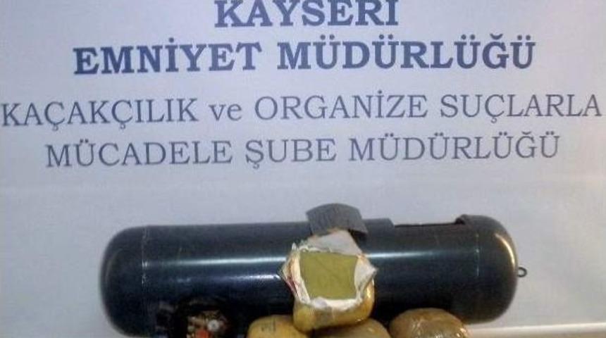 Kayseri Emniyetinden Uyuşturucu Madde Ve Ka&ccedil;ak Sigara Operasyonu