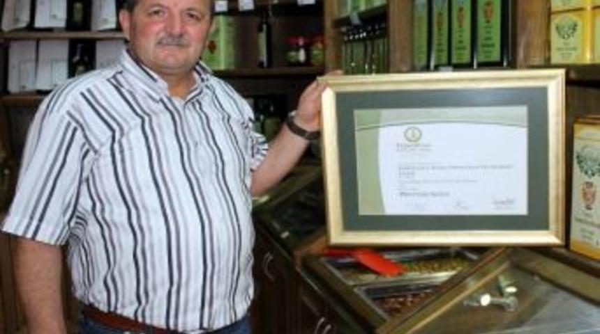 Edremit&rsquo;in Zeytinyağı Yine &Ouml;d&uuml;l Aldı