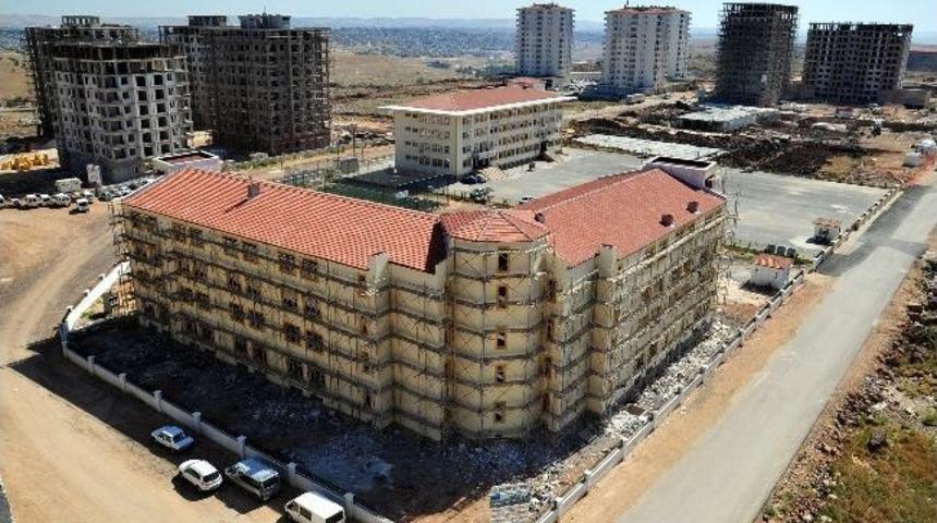 Şahinbey Belediyesi Her Alanda Eğitime Destek Veriyor