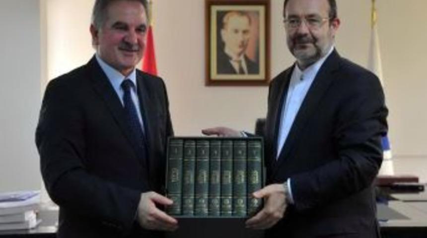 SA&Uuml; Kamp&uuml;s&uuml;ndeki Cami Inşaatı Tamamlanacak