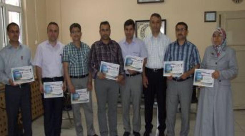 Yerk&ouml;y&rsquo;de Danışman &Ouml;ğretmenlere Katılım Belgeleri Verildi