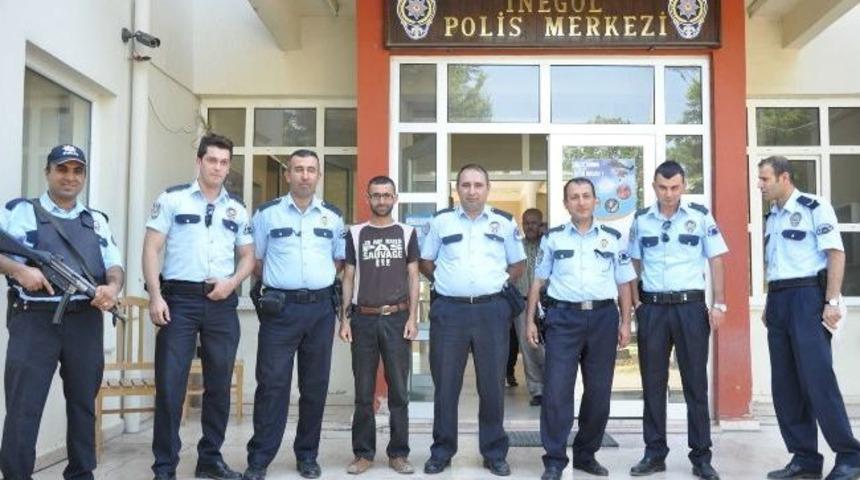G&ouml;rme Engelli Vatandaş D&uuml;r&uuml;stl&uuml;ğ&uuml;n Semeresini Hemen Aldı