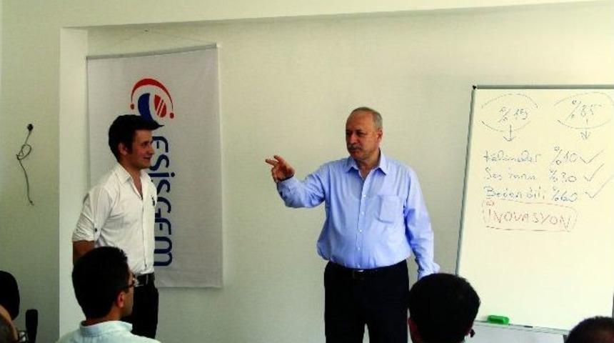 Eskişehir&rsquo;de &lsquo;girişimcilikte Satış Ve Pazarlama&rsquo; Eğitimi