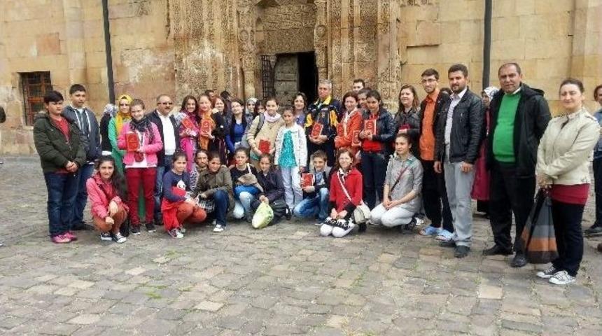 Romanya&rsquo;lı &Ouml;ğrenciler İle K&uuml;lt&uuml;rler Arası K&ouml;pr&uuml; Kuruldu