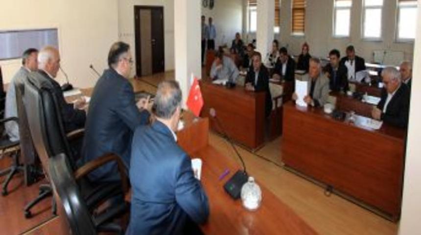 Aziziye Belediyesi, Tarihi Şahsiyetlerin Isimlerini Parklara Verecek