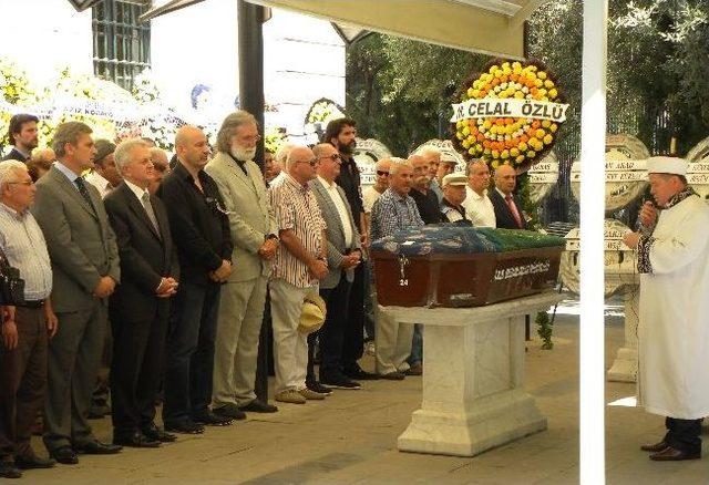 Son Osmanlı Veliahdı Beyazıt Osmanoğlu&rsquo;nun Kuzeni Toprağa Verildi 2