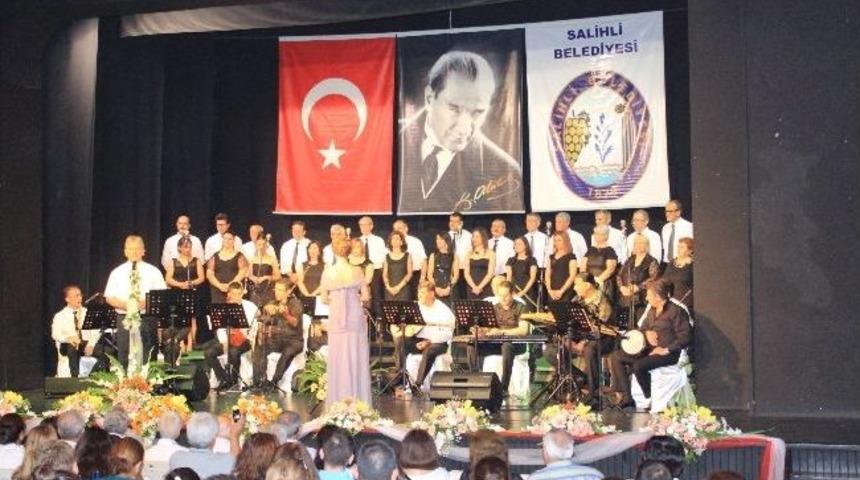 Salihli&rsquo;de T&uuml;rk Sanat M&uuml;ziği Konseri D&uuml;zenlendi