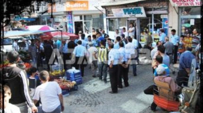 Zabıta ile esnaf birbirine girdi