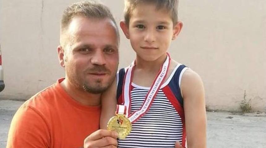 Minik Tuna, Jimnastik Şampiyonasında T&uuml;rkiye &Uuml;&ccedil;&uuml;nc&uuml;s&uuml; Oldu