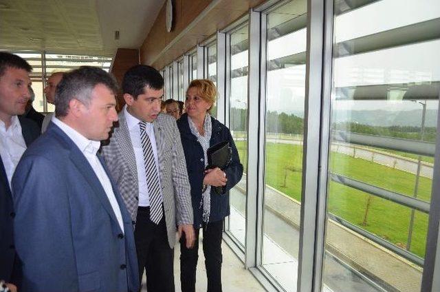 Ak Parti Heyeti, Havalimanını Gezdi 3