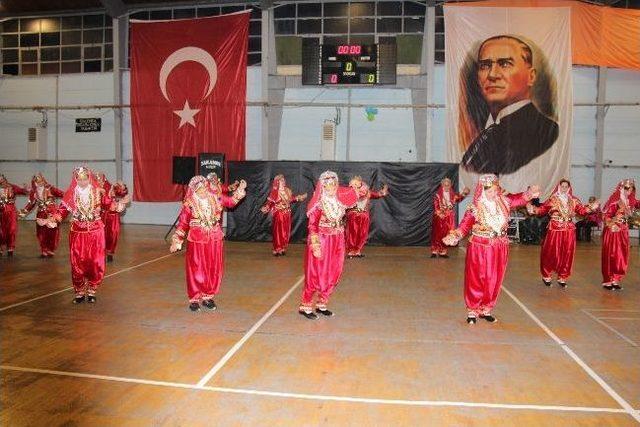 &Ccedil;aycuma&rsquo;da Folklor Ş&ouml;leni Yapıldı 1